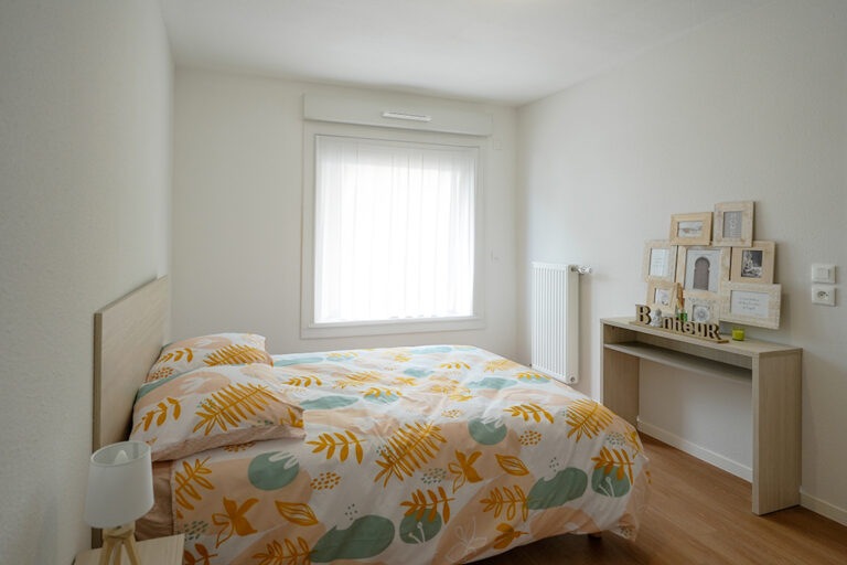 residence senior aquarelia montargis chambre dr studiomng