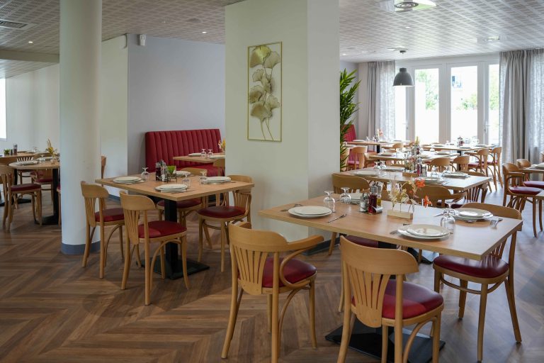residence senior aquarelia villepinte restaurant1 dr studiomng
