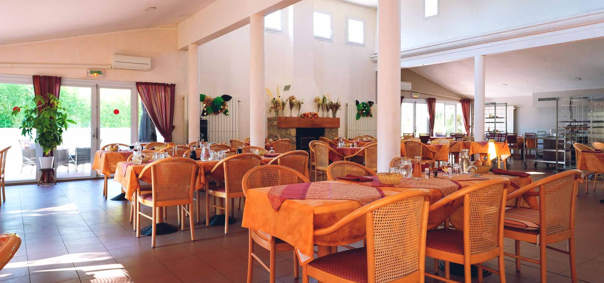 Restaurant de la résidence séniors Le Thoronet Aquarelia