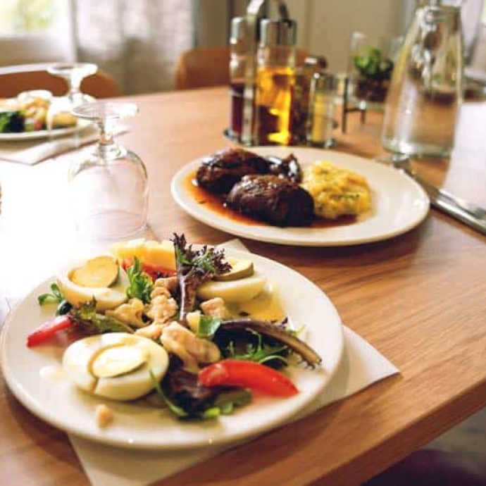 residence-senior-plats-restaurant_aquarelia-StudioMNG